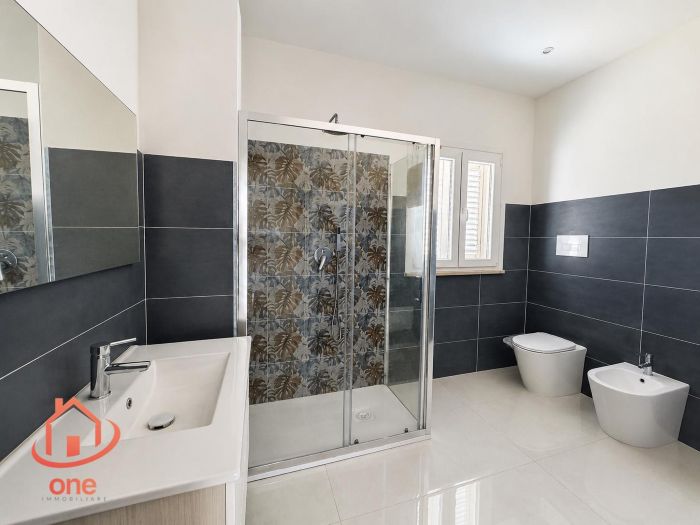 Villetta-a-schiera-con-terrazzo-e-giardino-castellabate-vicino-al-mare (8)