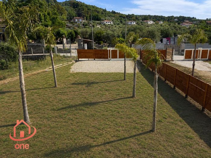 Villetta-a-schiera-con-terrazzo-e-giardino-castellabate-vicino-al-mare (9)