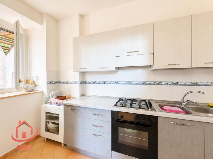 appartamento-panoramico-casale-in-pietra-vista-mare-con-giardino-e-postp-auto-castellabate (15)