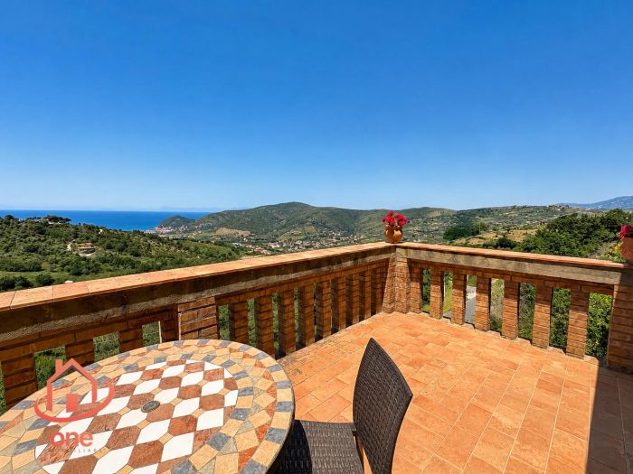 appartamento-panoramico-casale-in-pietra-vista-mare-con-giardino-e-postp-auto-castellabate (2)