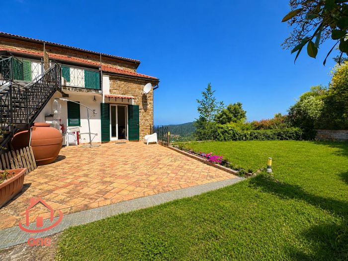 appartamento-panoramico-casale-in-pietra-vista-mare-con-giardino-e-postp-auto-castellabate (8)