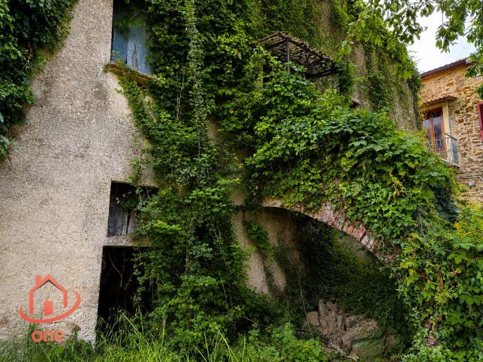 complesso-di-appartamenti-panoramici-a-laureana-cilento-da ristrutturare-con-terreno (12)
