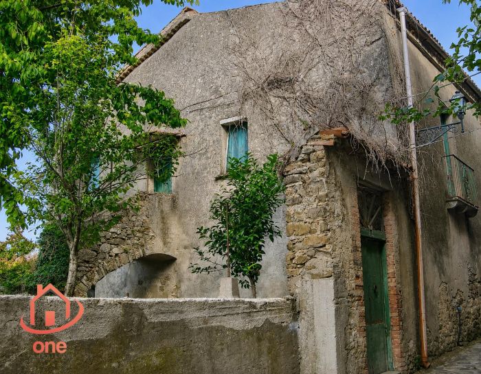 complesso-di-appartamenti-panoramici-a-laureana-cilento-da ristrutturare-con-terreno (16)