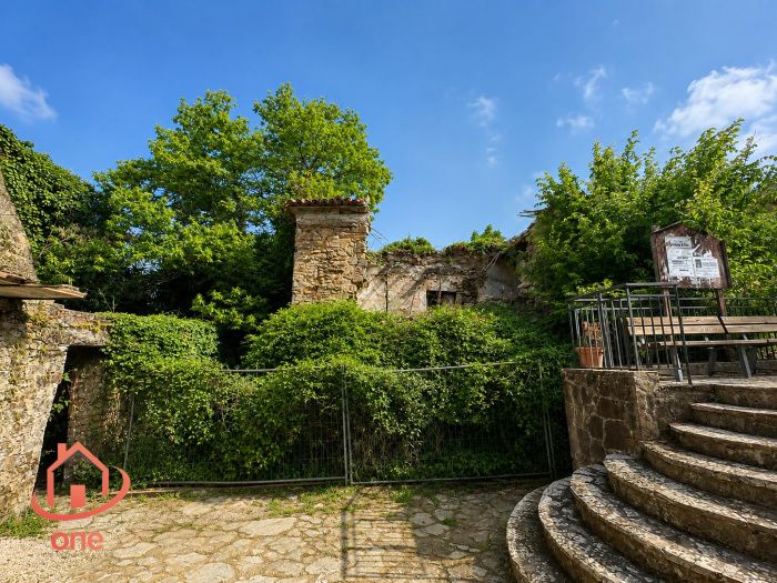 complesso-di-appartamenti-panoramici-a-laureana-cilento-da ristrutturare-con-terreno (19)