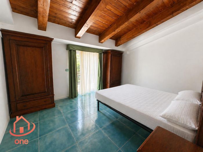 trilocale-appartamento-con-spazio-esterno-panoramico-primo-piano (12)