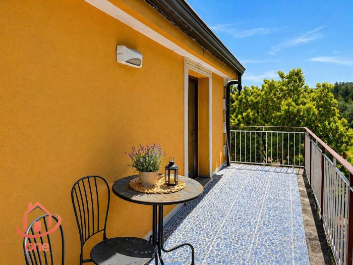 trilocale-appartamento-con-spazio-esterno-panoramico-primo-piano (14)