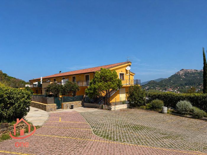trilocale-appartamento-con-spazio-esterno-panoramico-primo-piano (8)