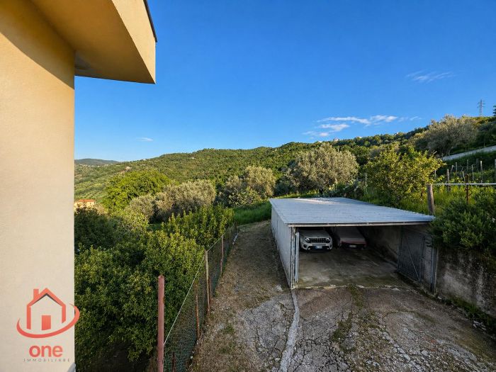 villetta-a-schiera-vista-panoramica-mare-ad-ogliastro-cilento-con-giardino (28)
