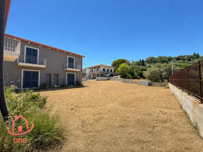 appartamento-centrale-vista-mare-su-due-livelli-con-giardino-e-posto-auto-castellabate (13)