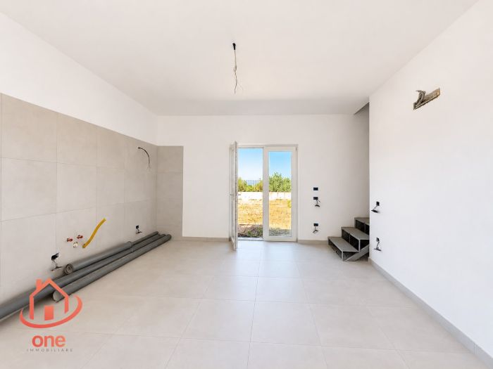 appartamento-centrale-vista-mare-su-due-livelli-con-giardino-e-posto-auto-castellabate (2)