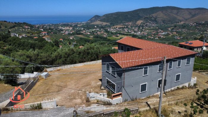 appartamento-panoramico-con-giardino-poco-distante-dal-mare-castellabate-vista-panoramica-e-posto-auto (9)