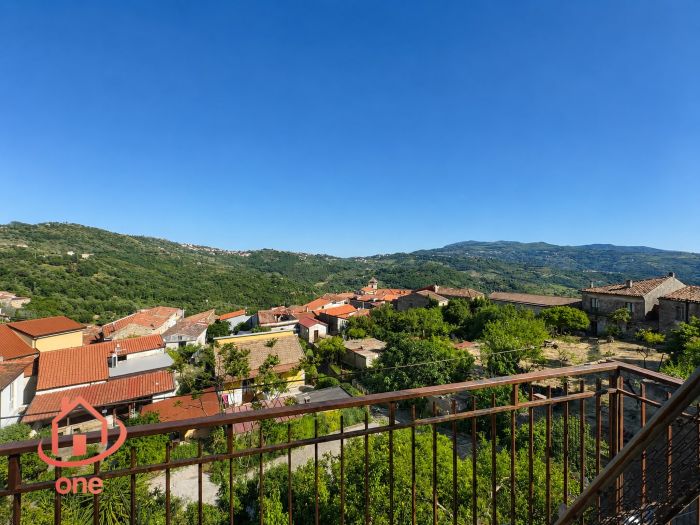 villetta-a-schiera-da-ristrutturare-ogliastro-cilento-ampia-tre-livelli (10)