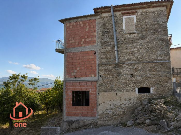 villetta-a-schiera-da-ristrutturare-ogliastro-cilento-ampia-tre-livelli (20)