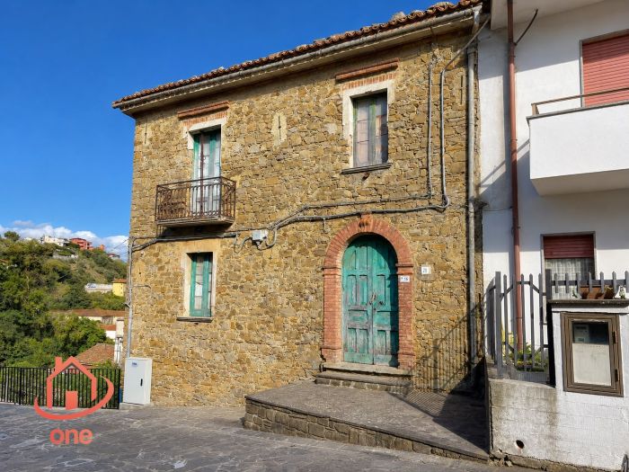 villetta-a-schiera-da-ristrutturare-ogliastro-cilento-ampia-tre-livelli (21)