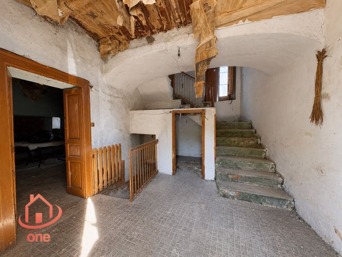 villetta-a-schiera-da-ristrutturare-ogliastro-cilento-ampia-tre-livelli (5)