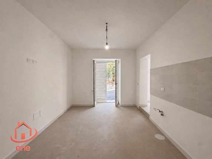 appartamento-in-centro-corso-matarazzo-santa-maria-di-castellabate (8)