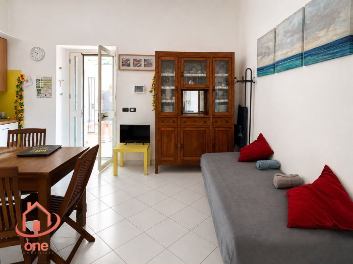 affitto-annuale-appartamento-panoramico-san-mauro-cilento-vista-mare-con-ampio-terrazzo (6)