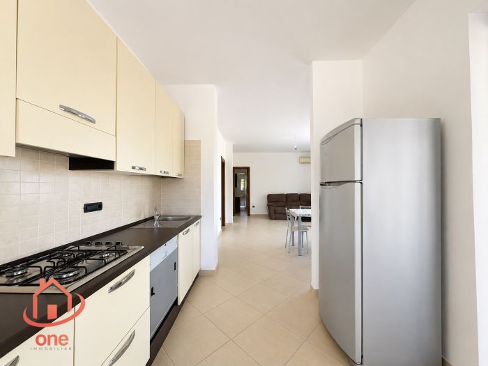 villa-indipendente-con terreno-spazio-esterno-su-due-livelli (7)