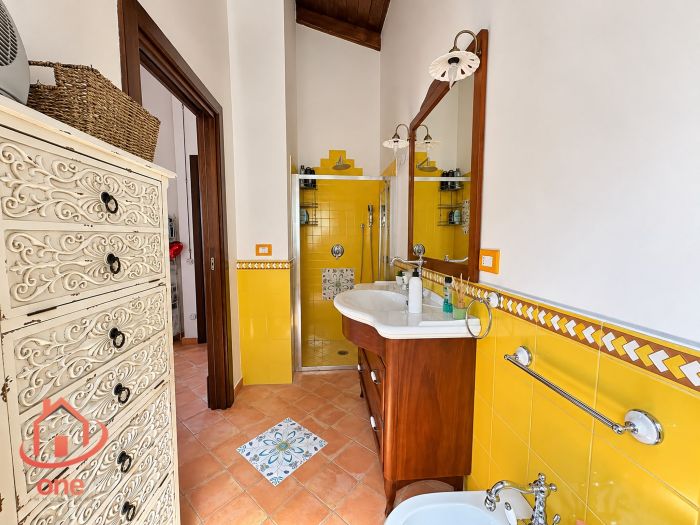 villa-vista-mare-con-terreno-serramezzana (11)