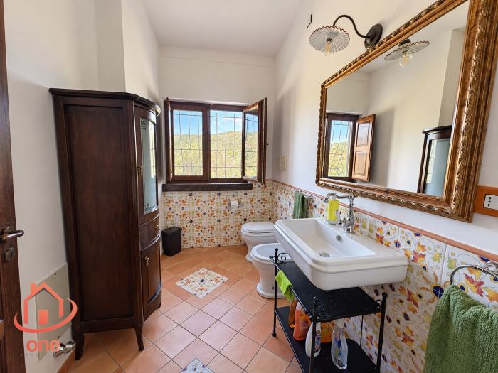 villa-vista-mare-con-terreno-serramezzana (19)