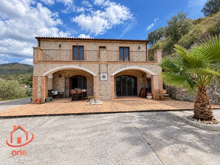 villa-vista-mare-con-terreno-serramezzana (2)