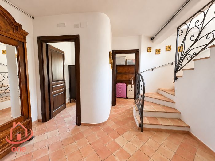 villa-vista-mare-con-terreno-serramezzana (20)