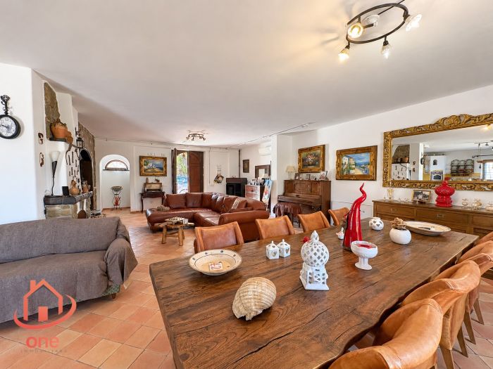 villa-vista-mare-con-terreno-serramezzana (22)