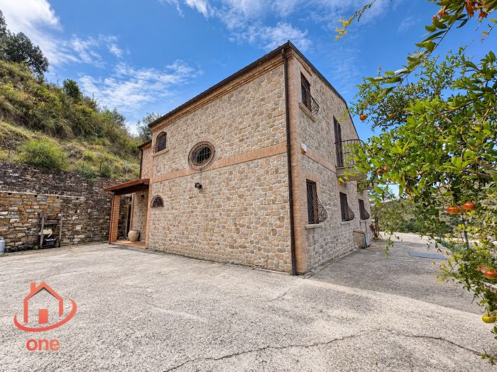 villa-vista-mare-con-terreno-serramezzana (5)