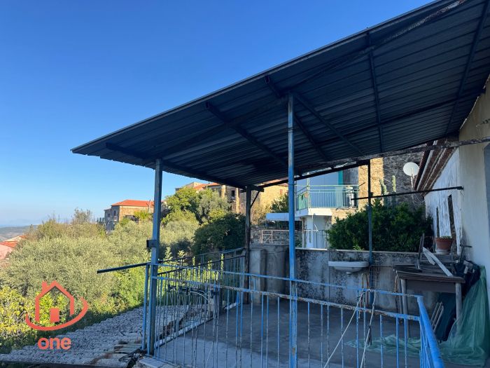 appartamento-vatolla-da-ristrutturare-con-terrazzo-vista-mare (15)