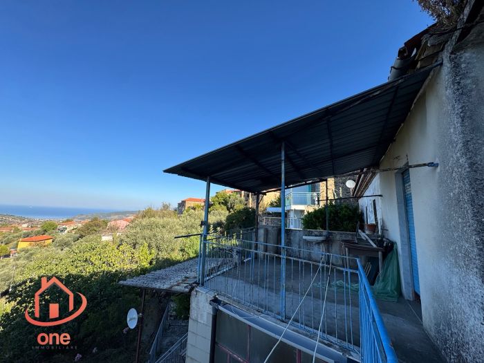 appartamento-vatolla-da-ristrutturare-con-terrazzo-vista-mare (19)