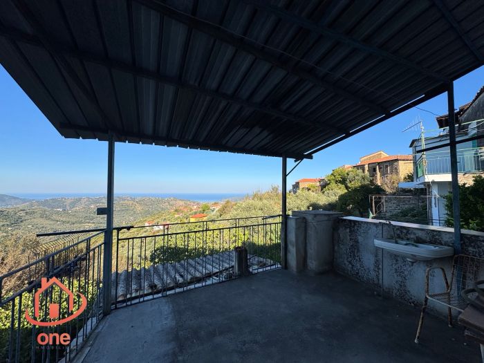 appartamento-vatolla-da-ristrutturare-con-terrazzo-vista-mare (20)