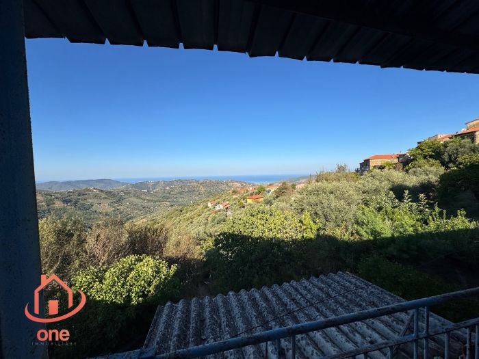 appartamento-vatolla-da-ristrutturare-con-terrazzo-vista-mare (22)