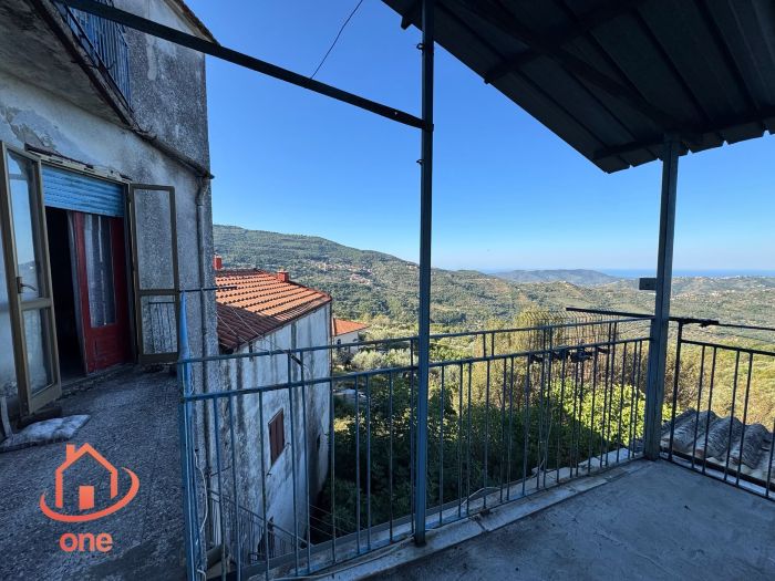 appartamento-vatolla-da-ristrutturare-con-terrazzo-vista-mare (24)
