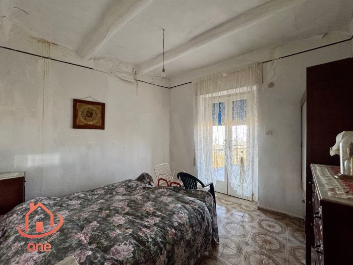 appartamento-vatolla-da-ristrutturare-con-terrazzo-vista-mare (8)